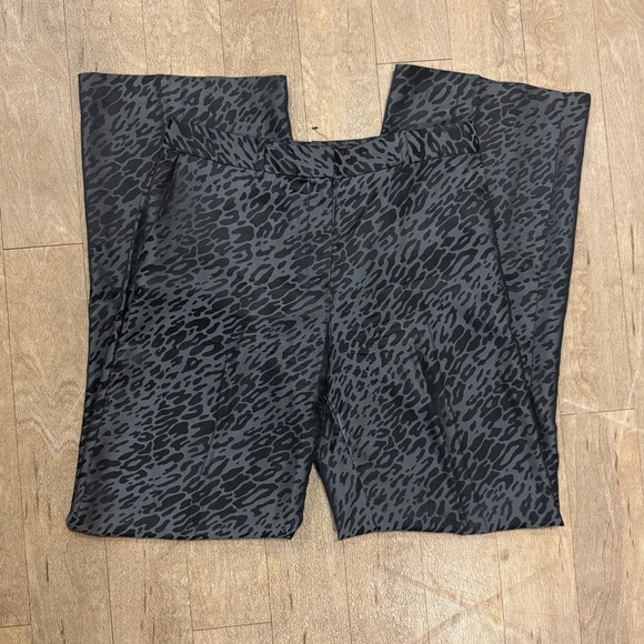 NWOT Equipment Femme Chic Animal Print Wide-Leg Trousers - Picture 5 of 10